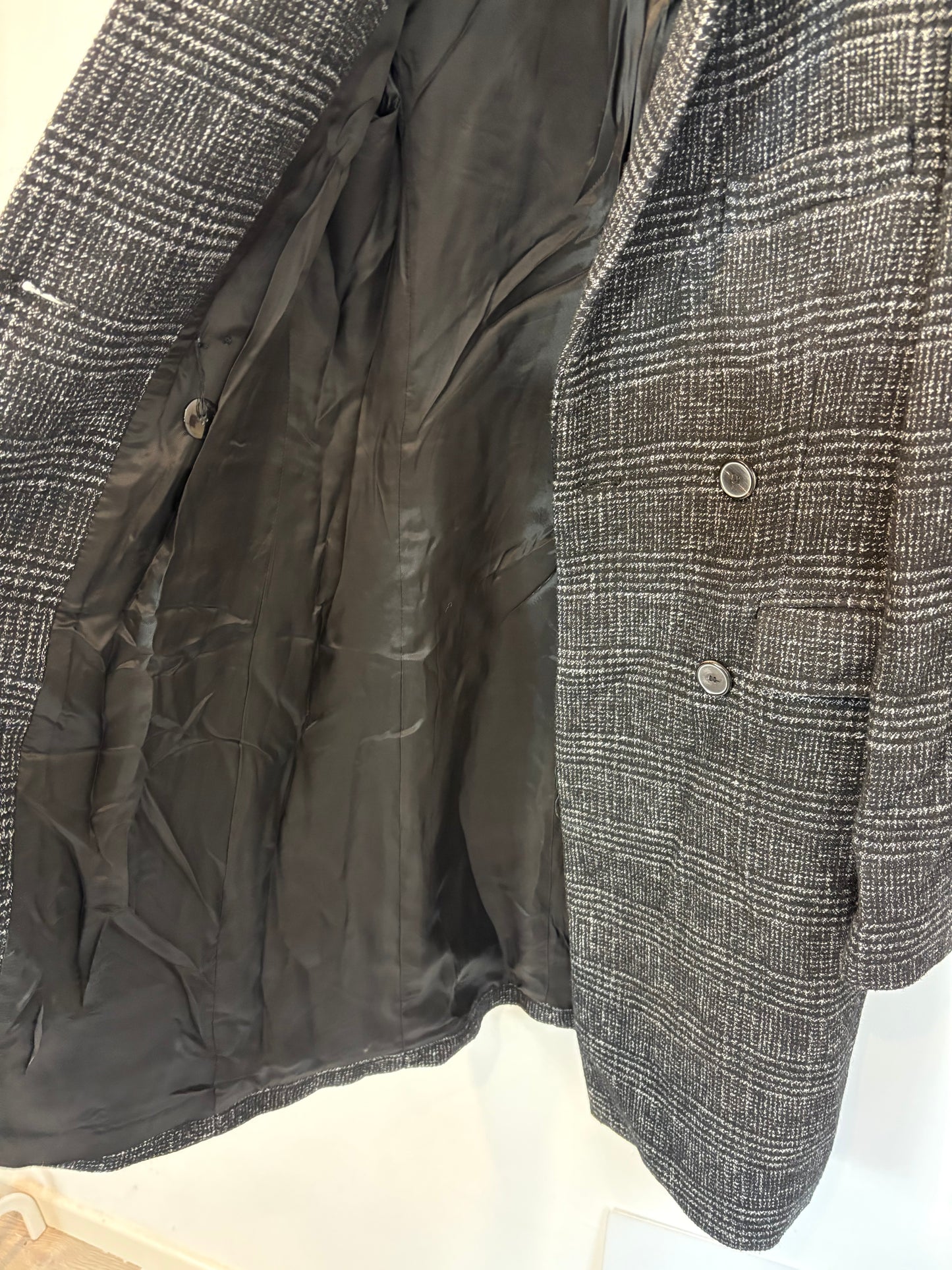ZARA. Abrigo negro jaspeado con lana