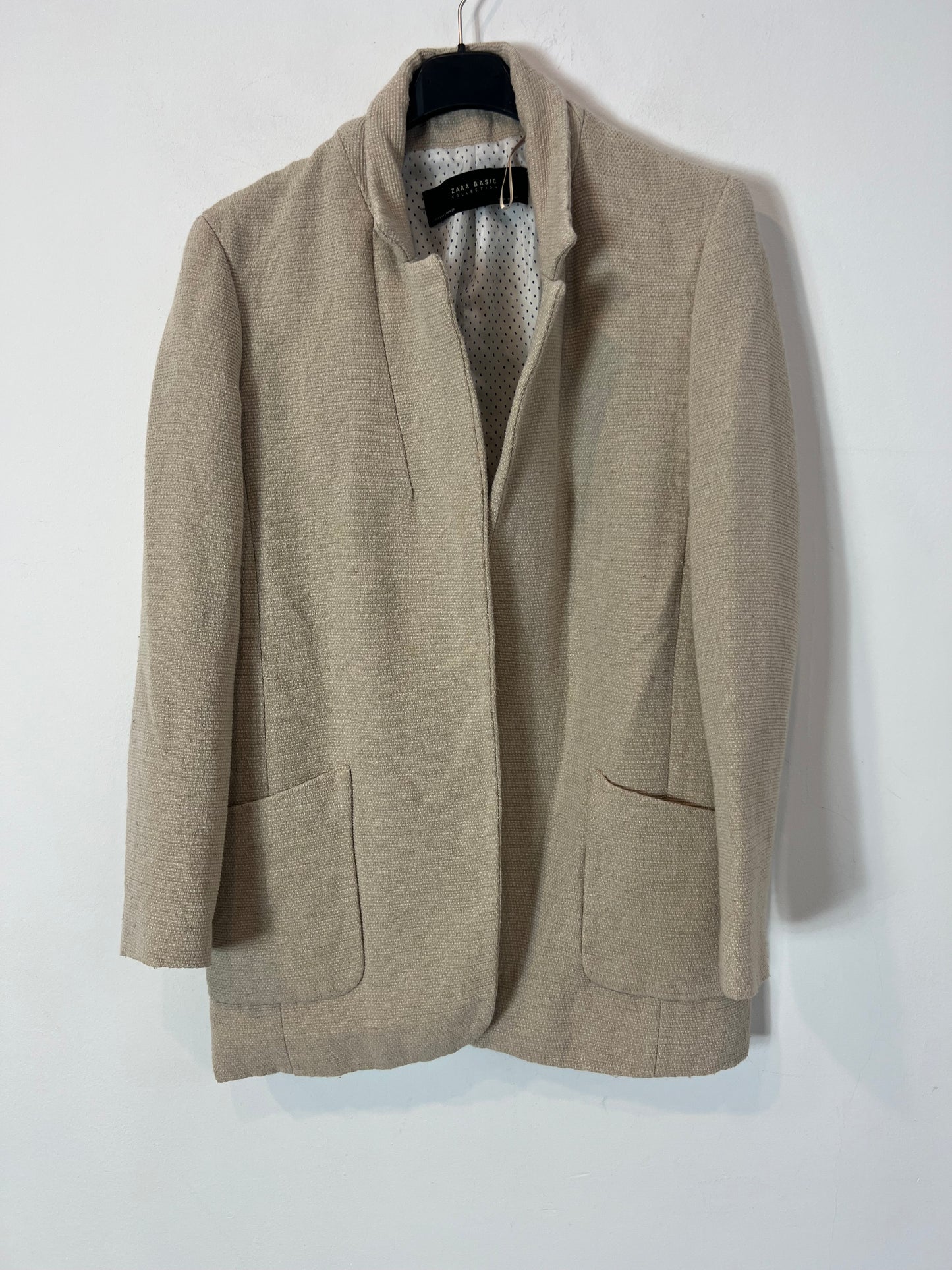 ZARA. Chaqueta beige textura T S