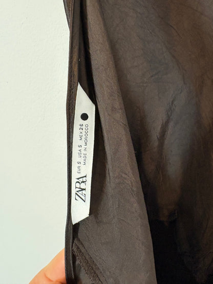 ZARA. Vestido largo fluido marrón chocolate