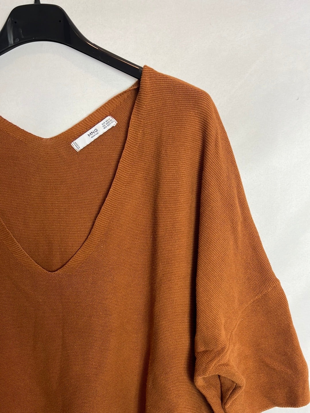 MANGO. Top punto teja T.xs