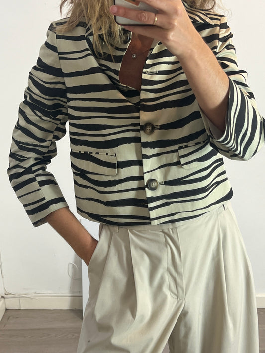 NAKD X  JOSEFINE HJ. Cazadora estampado cebra T.32 (S)