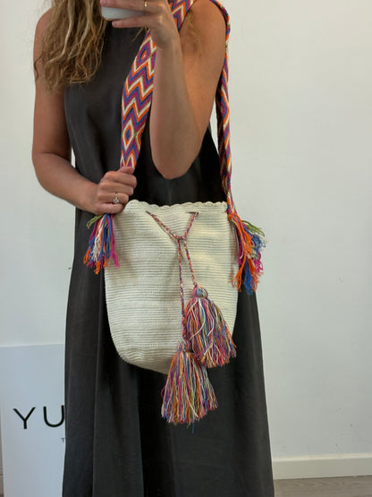 Bolso hecho a mano asa colores