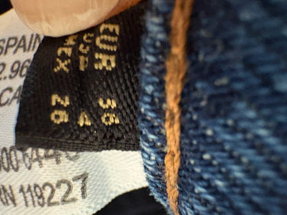 MASSIMO DUTTI. Denim recto cintura media