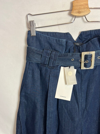 UTERQÜE. Pantalón vaquero pata ancha cinturón. T 44