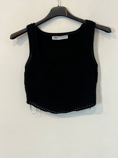 ZARA. Top negro punto T.s