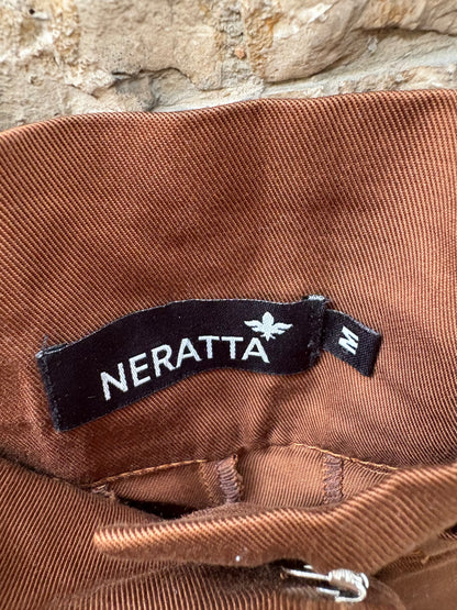 NERATTA. Bermuda marrón fluida