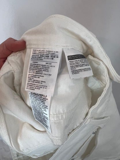 LEVI'S. Skinny white denim. T 30 (40)