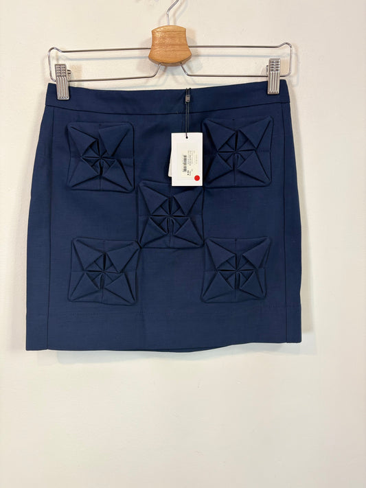 CLAUDIE PIERLOT. Falda azul corta texturas. T 36 cm