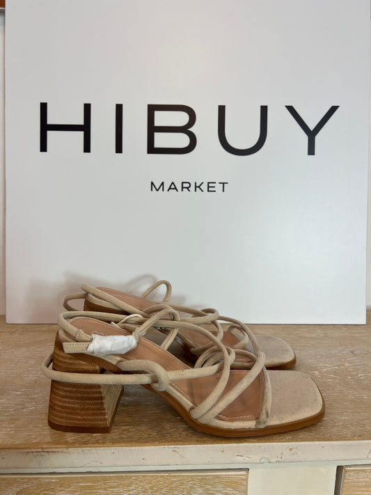 MIM. Beige strap sandal. T 37