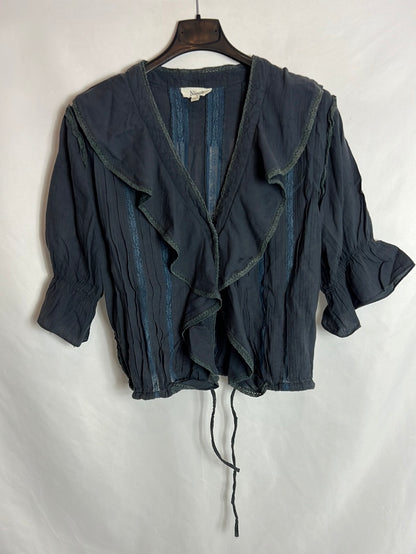 NICOLI. Blusa azul volante y encajes. T M