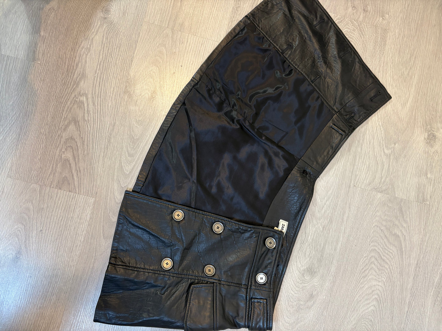 ZARA.Falda cruzada piel