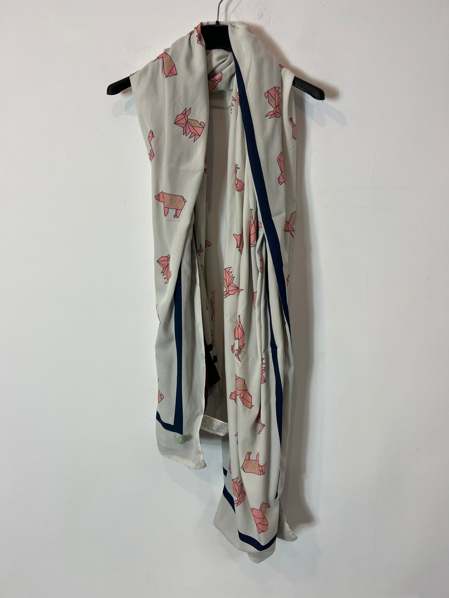 ADOLFO DOMINGUEZ. Fular reversible doble textura