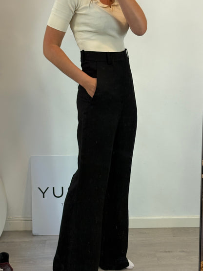 ZARA. Pantalón cintura alta  de lino