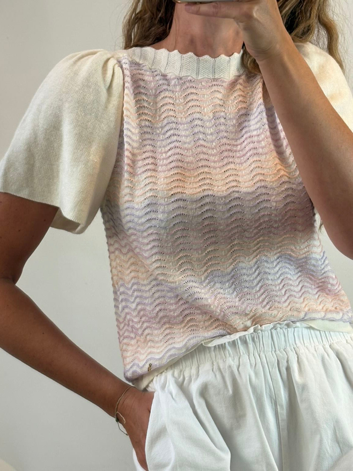 DES PETITS HAUTS. Top punto detalles colores