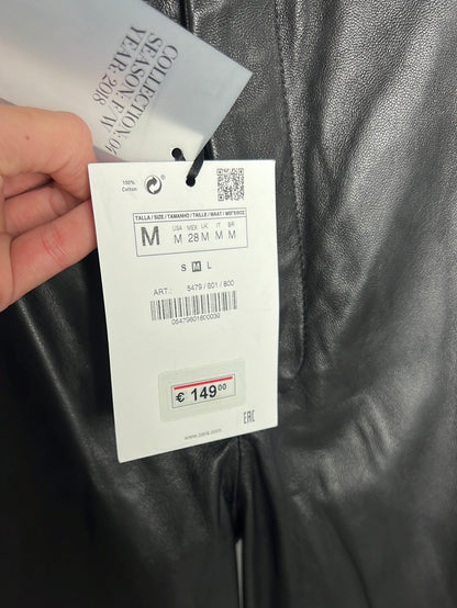 ZARA. Pantalón culotte negro piel. T M