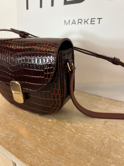 SEZANE. Bolso burdeos cocodrilo