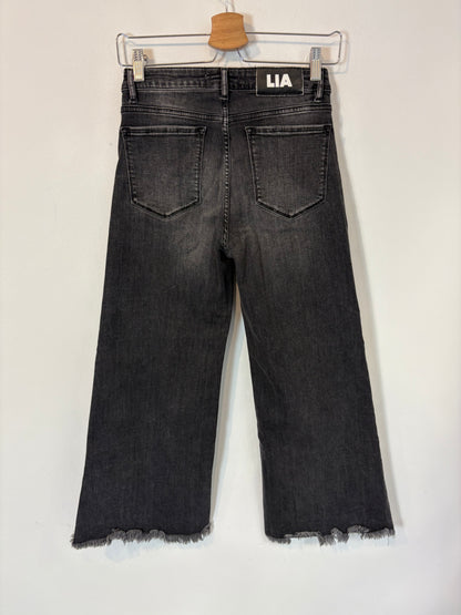 LIA JEANS. Denim cropped gris