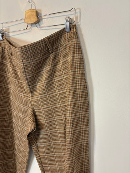 INTROPIA. Traje de chaqueta cuadros tonos beiges