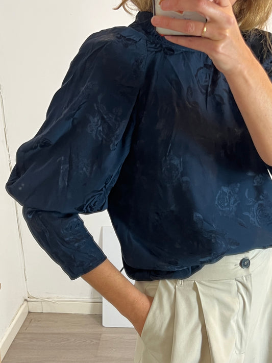 ZARA. Blue printed blouse with sleeve detail. TM