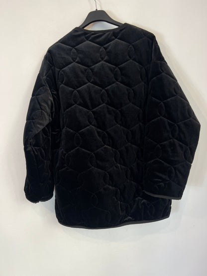 COISA MAIS LINDA. Chaqueta negra terciopelo  T.u(S/M)