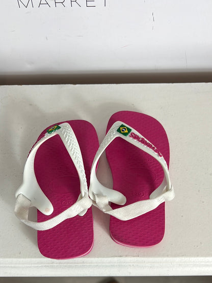 HAVAIANAS. Pink and white flip-flops. Size 20