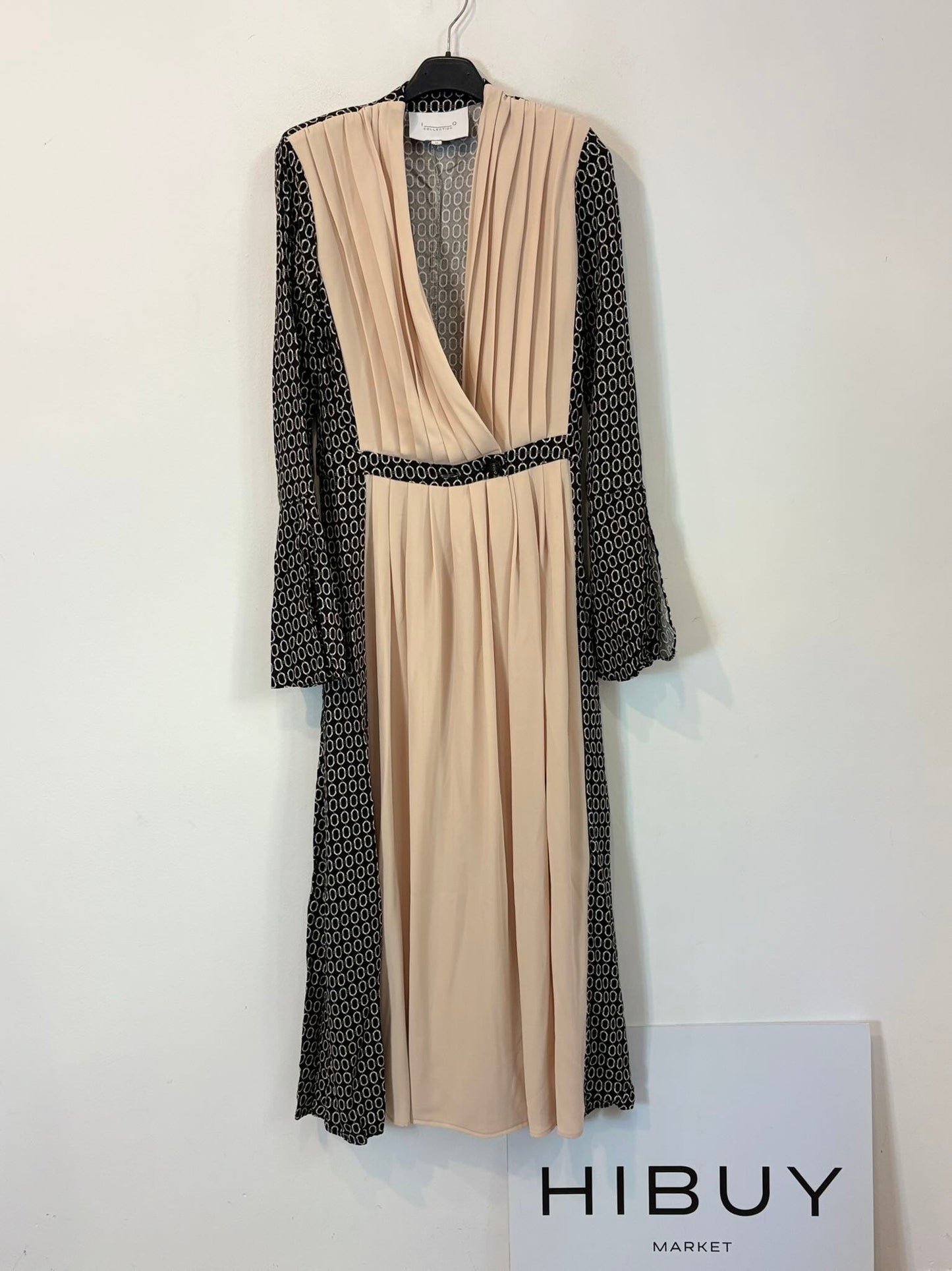 IQ COLLECTION. Vestido largo estampado tablas