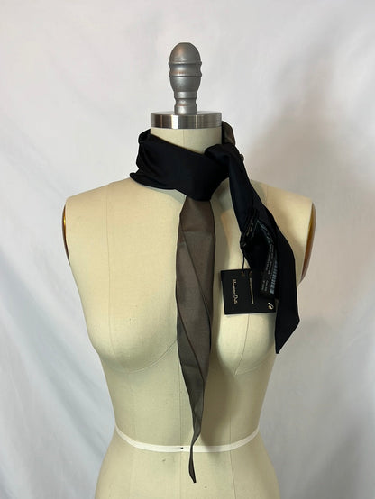 MASSIMO DUTTI. Pañuelo seda bicolor