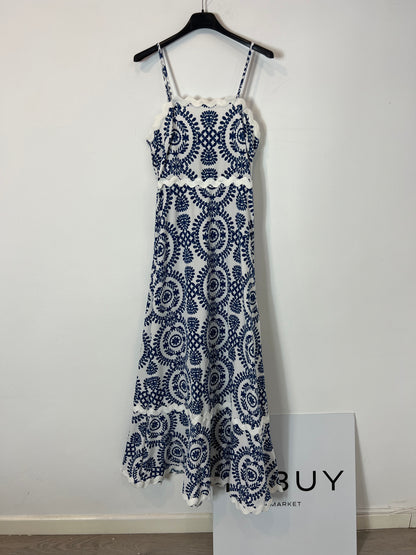 OTHERS. White dress with blue flowers Your(s)