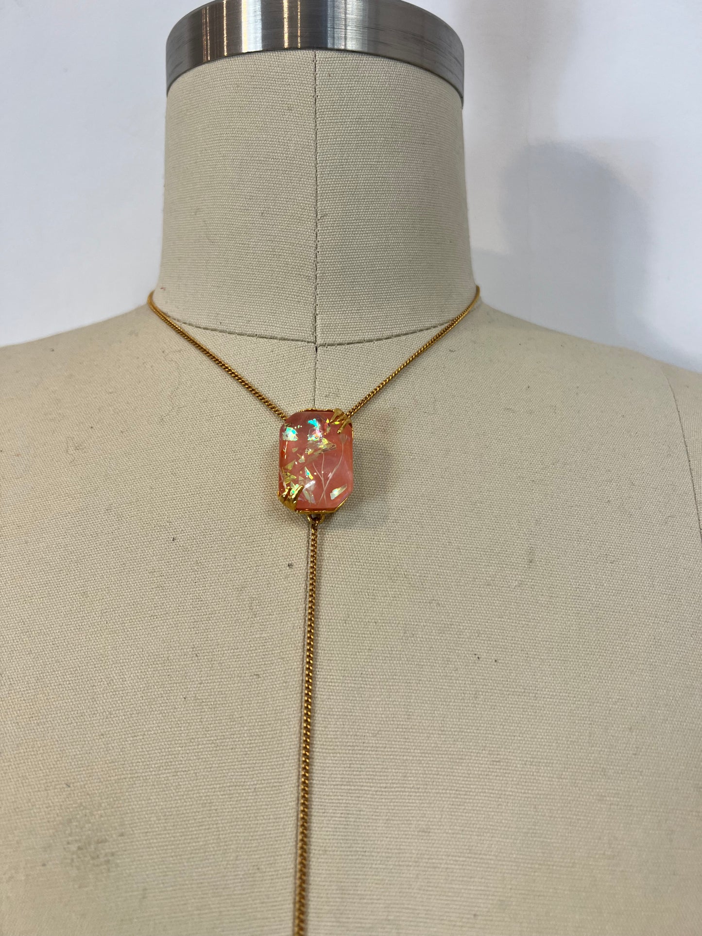 FORTE FORTE. Colgante piedra rosa