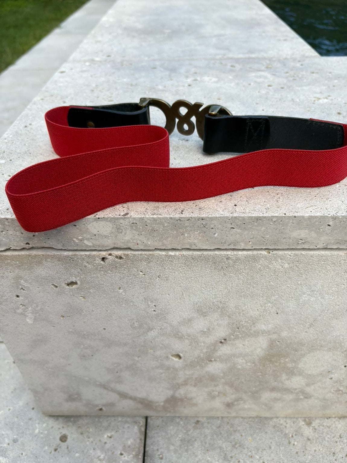D&G. Cinturón rojo con piel