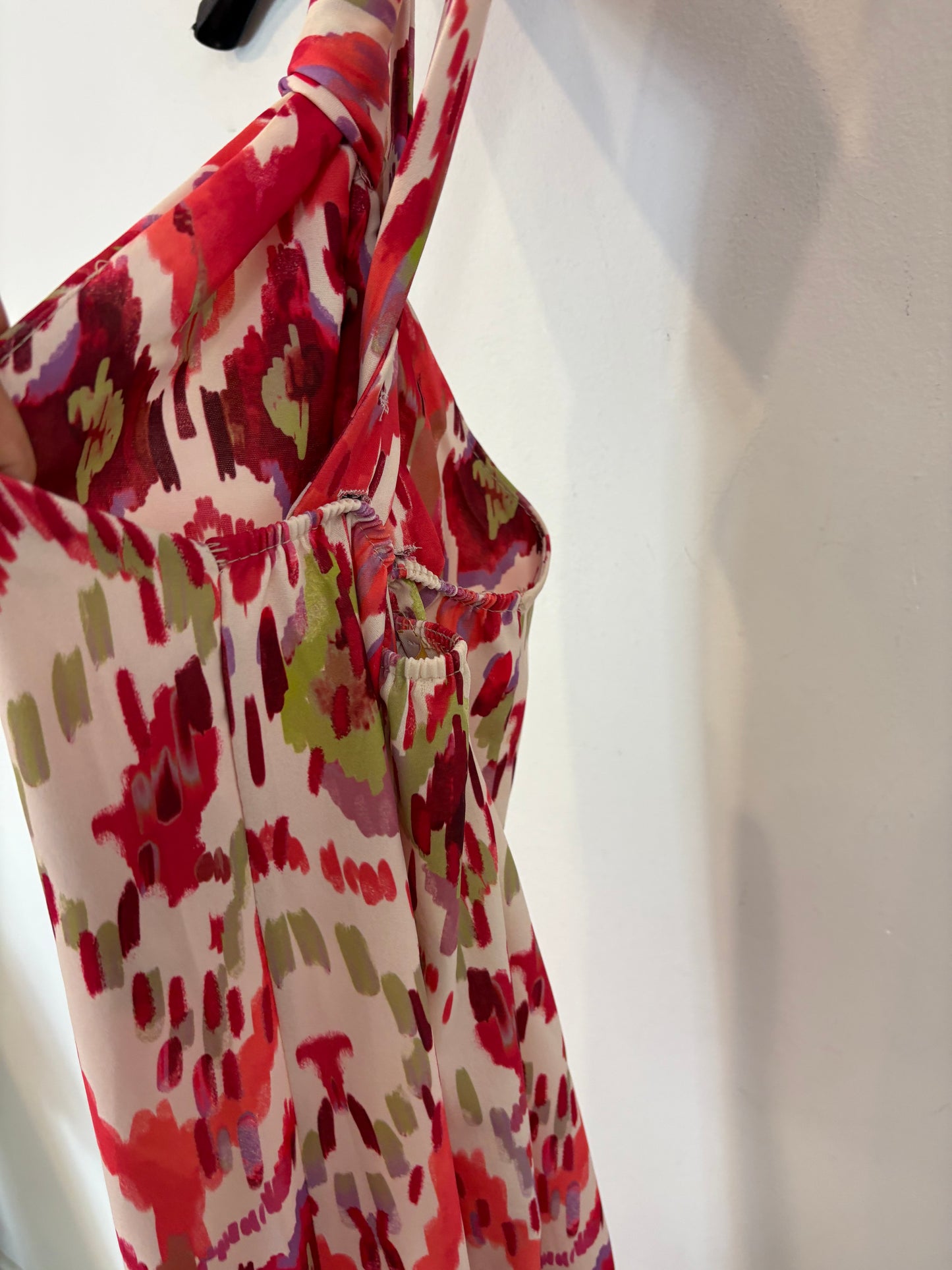 CARLOTA&CO. Vestido midi estampado detalle escote. T S/M