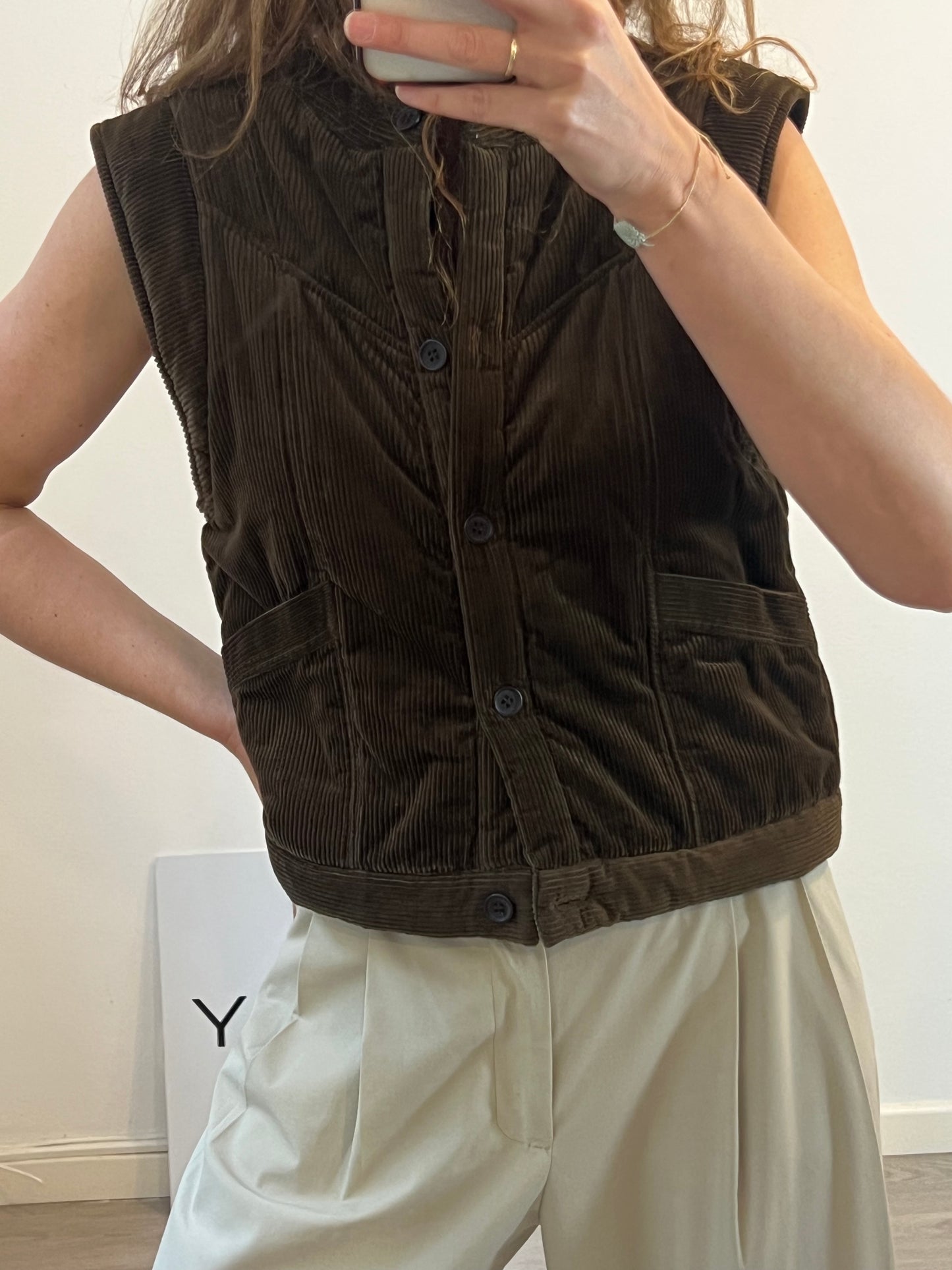 SIMONA. Chaleco pana marrón T.38