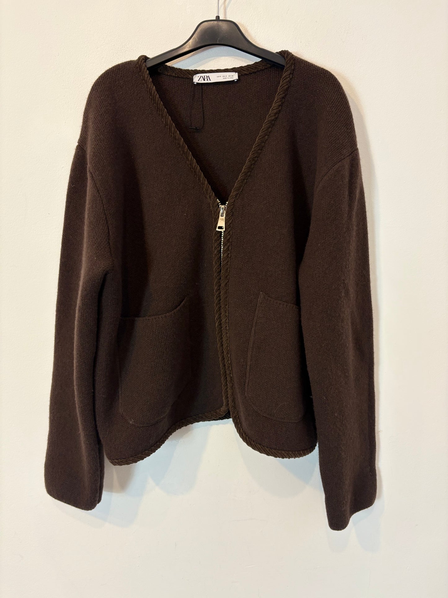 ZARA. Chaqueta marrón 100% lana