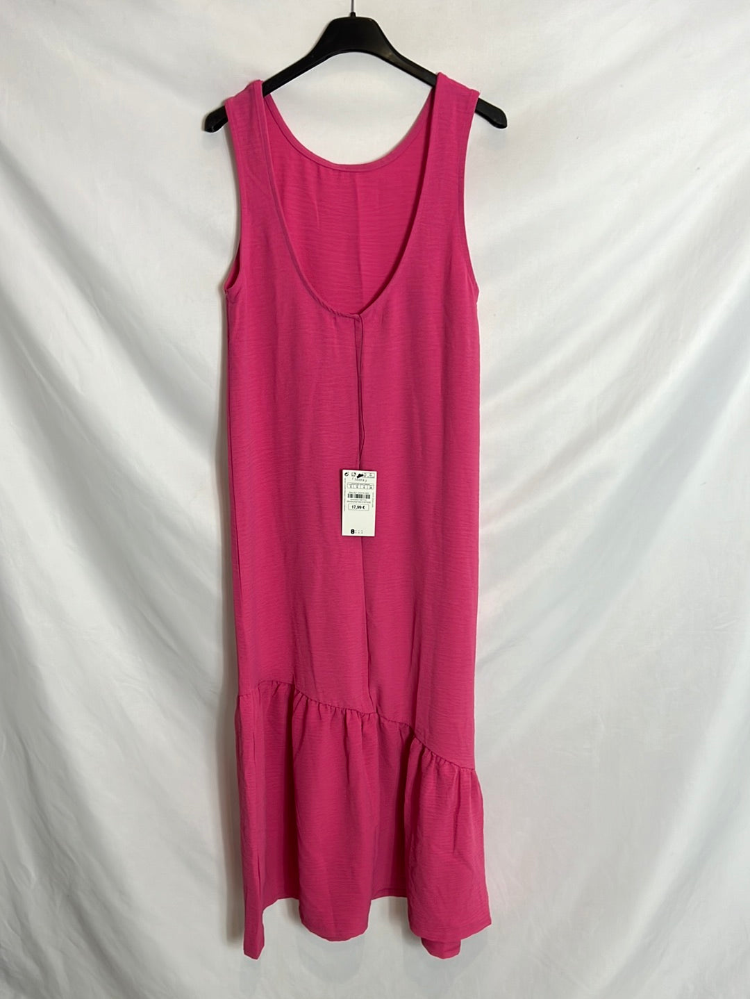 SFERA. Vestido liso rosa volante. T S