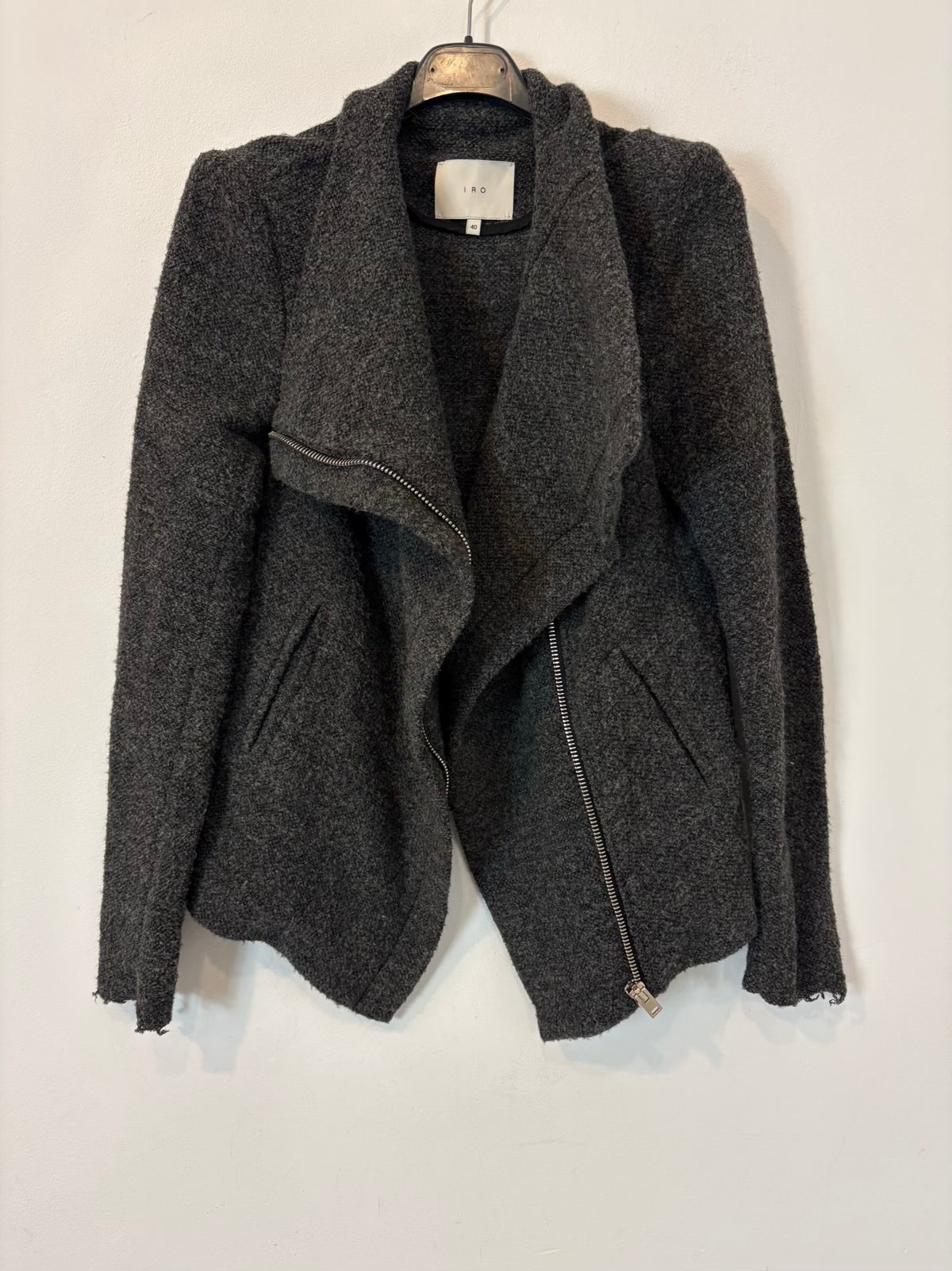 IRO.Chaqueta gris textura