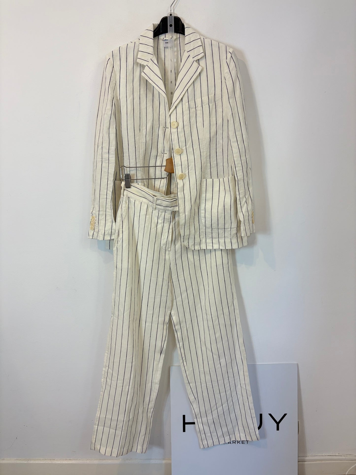 ASPESI. Total look lino rayas azules. T S