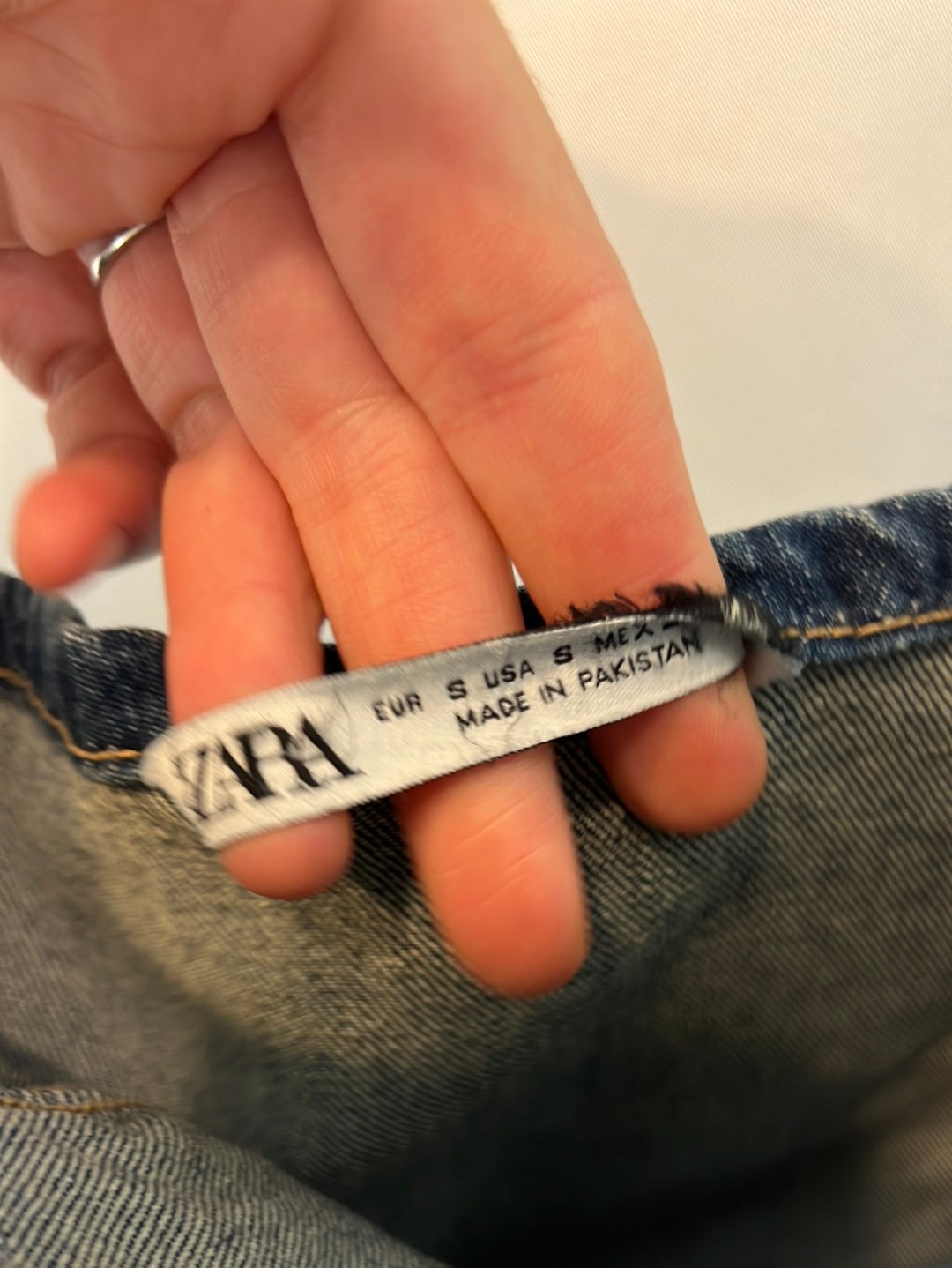 ZARA. Top palabra de honor denim. T S