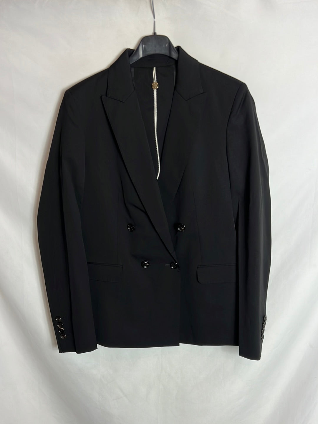 MASSIMO DUTTI. Blazer negra doble botonadura. T 40