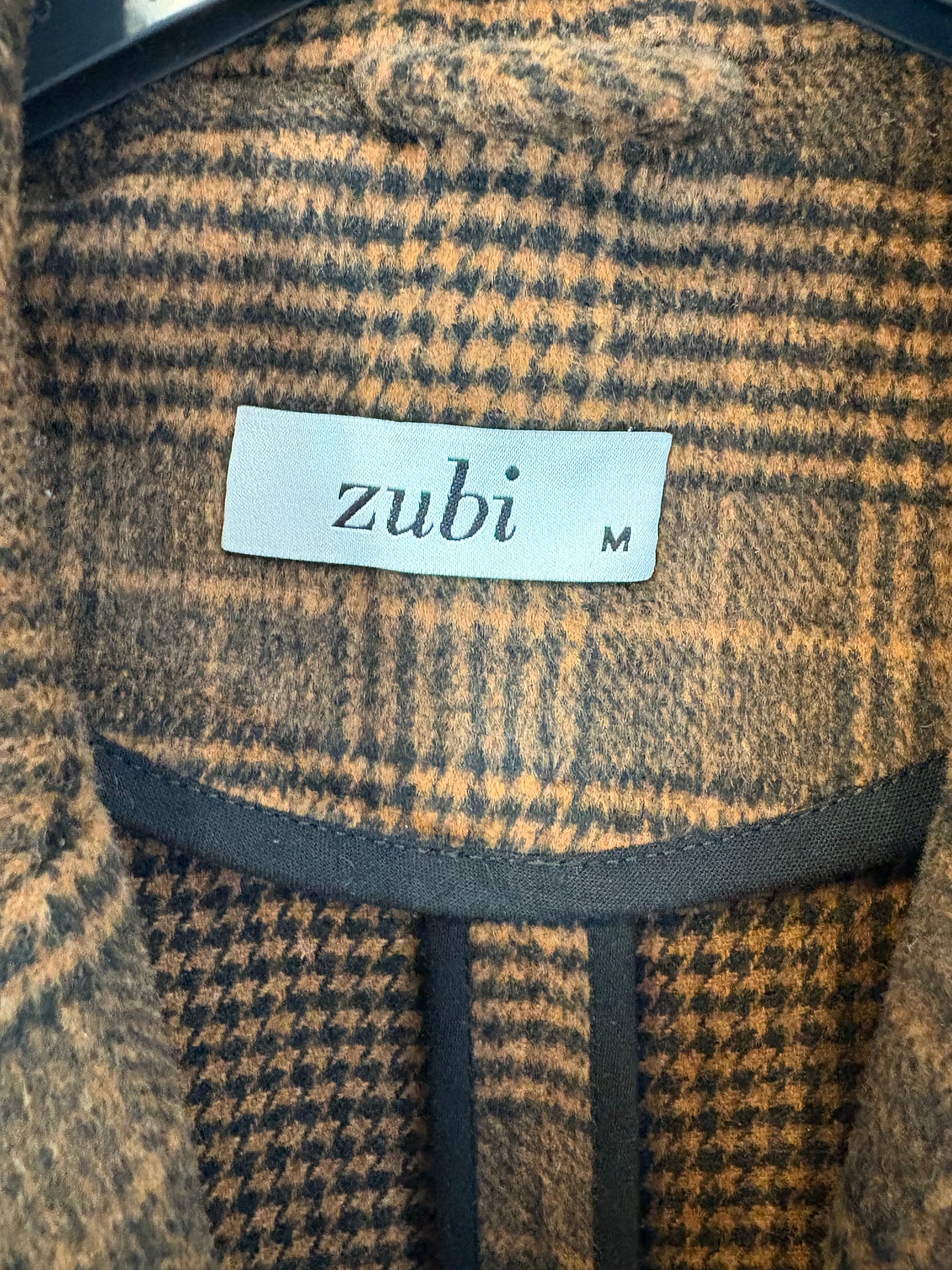 ZUBI. Abrigo largo marrones lana