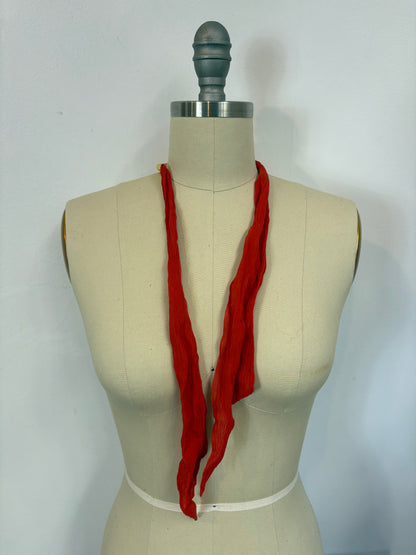 OTRAS. Collar semi rígido lazada