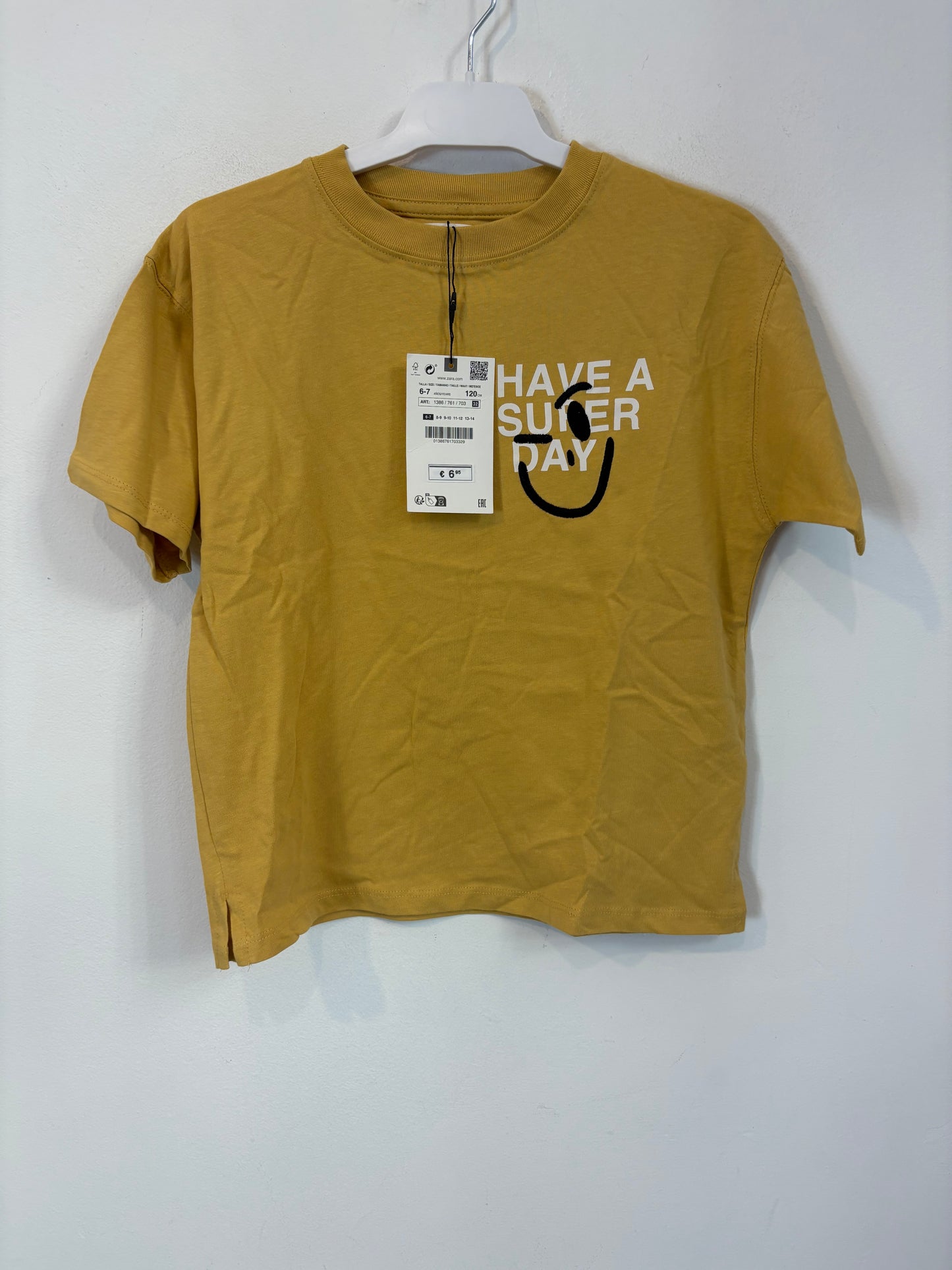 ZARA. Mustard lettered T-shirt. Size 6-7 years