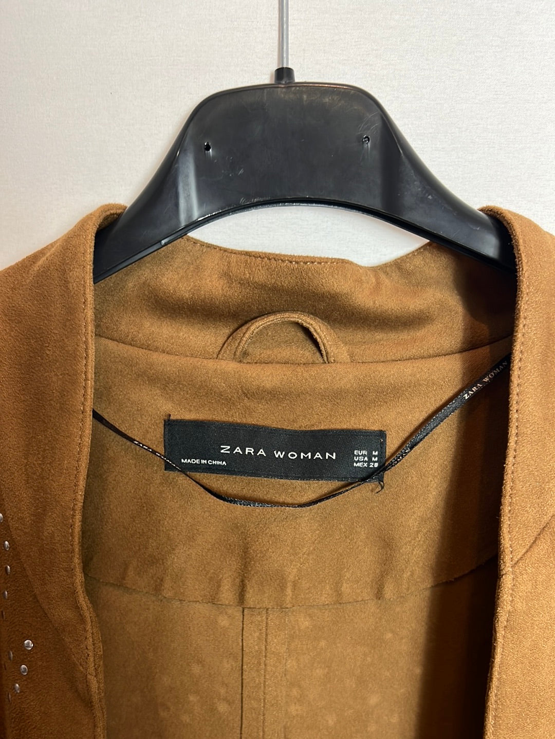 ZARA. Suede kimono with studs. TM