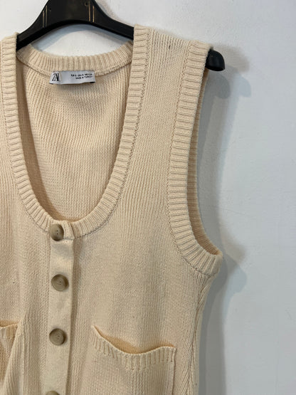 ZARA. Chaleco beige punto abotonado  T.s