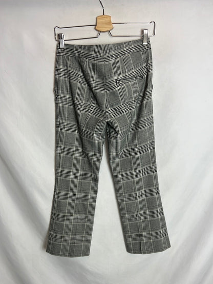 ZARA. Pantalón cuadros crop  . T XS