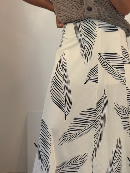 OTHERS. Full midi skirt. TM