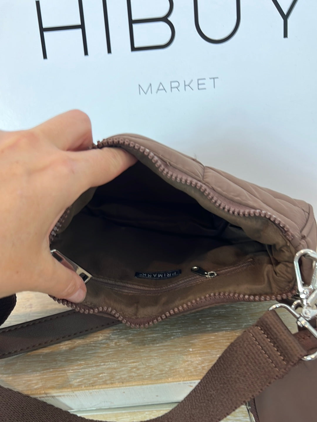 PRIMARK. Bolso marrón guateado