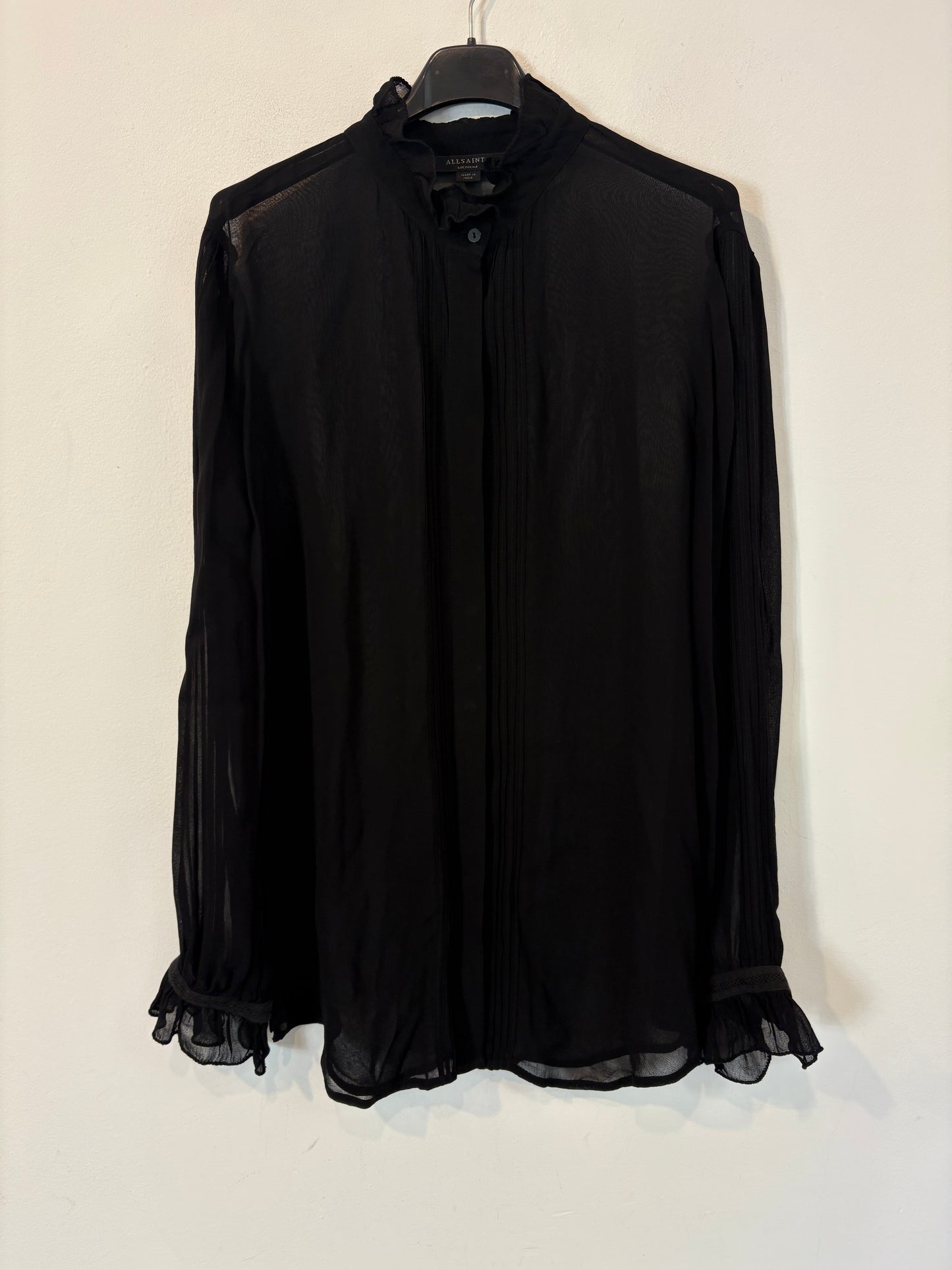 ALL SAINTS. Blusa negra semi transparente