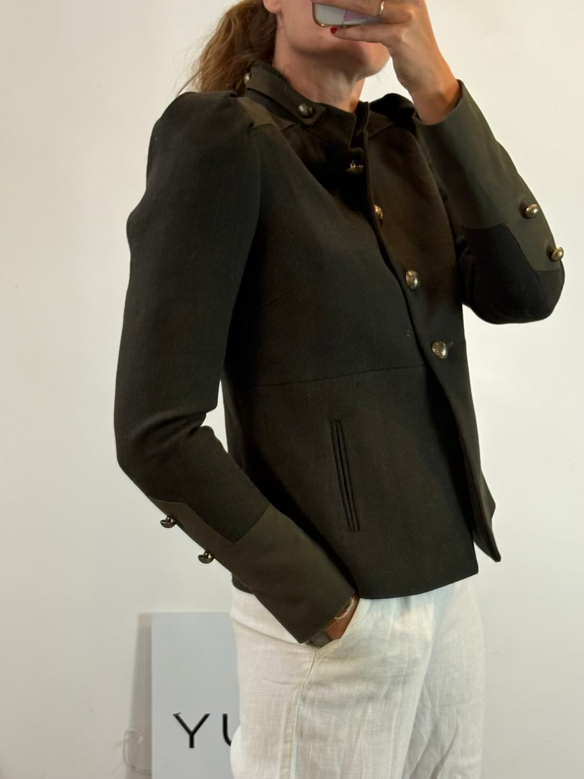 MAJE. Chaqueta verde lana botones