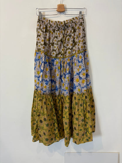 ZARA. Conjunto flores verde
