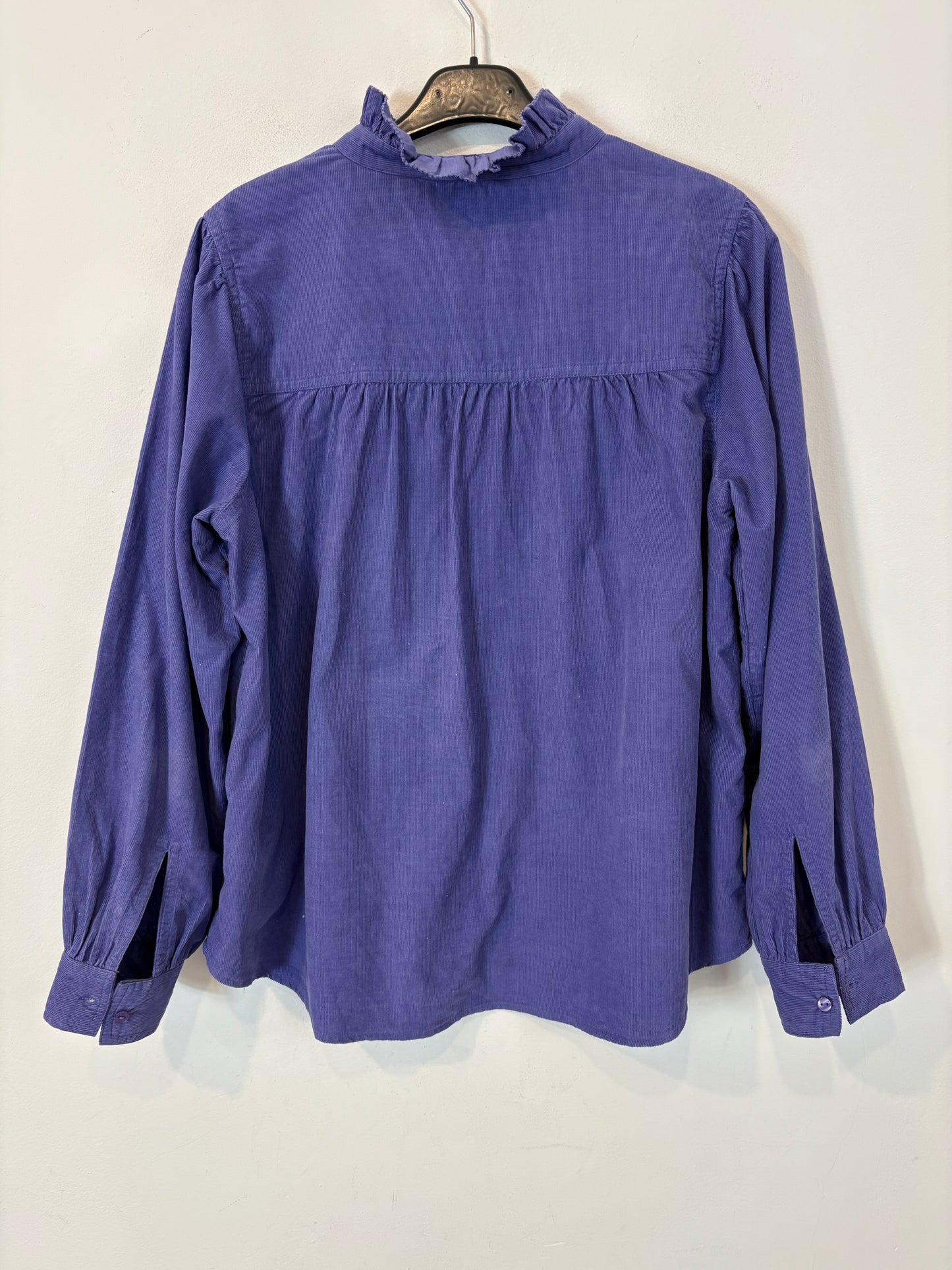 MAISON 123. Blusa morada textura